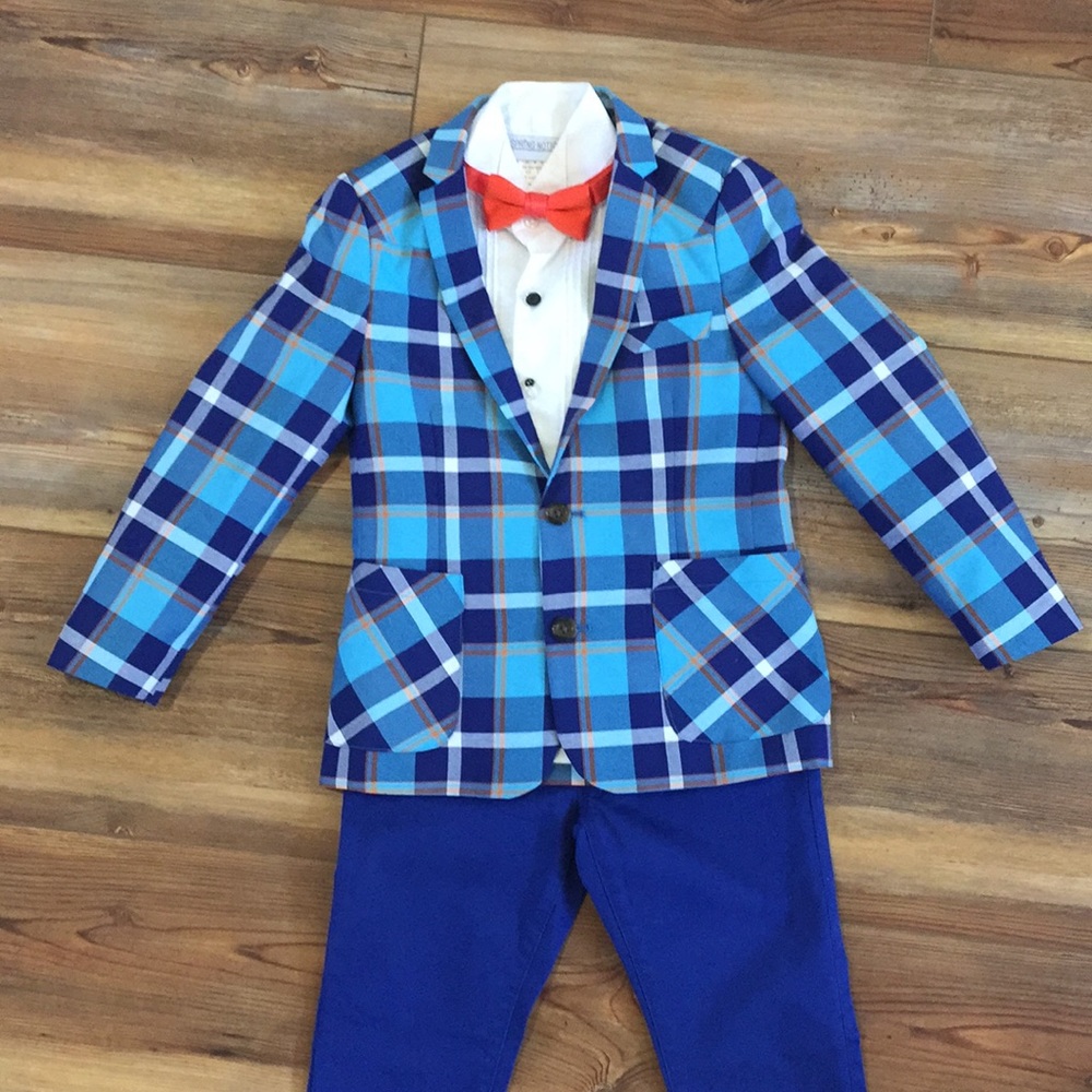Boys blazer size 8.